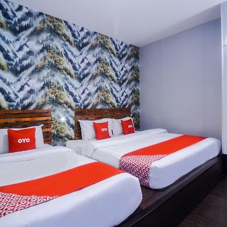 Oyo 1119 Memoire Express Hotel Kuching Dış mekan fotoğraf