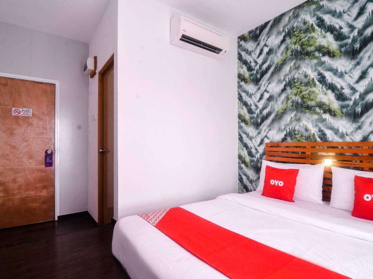 Oyo 1119 Memoire Express Hotel Kuching Dış mekan fotoğraf