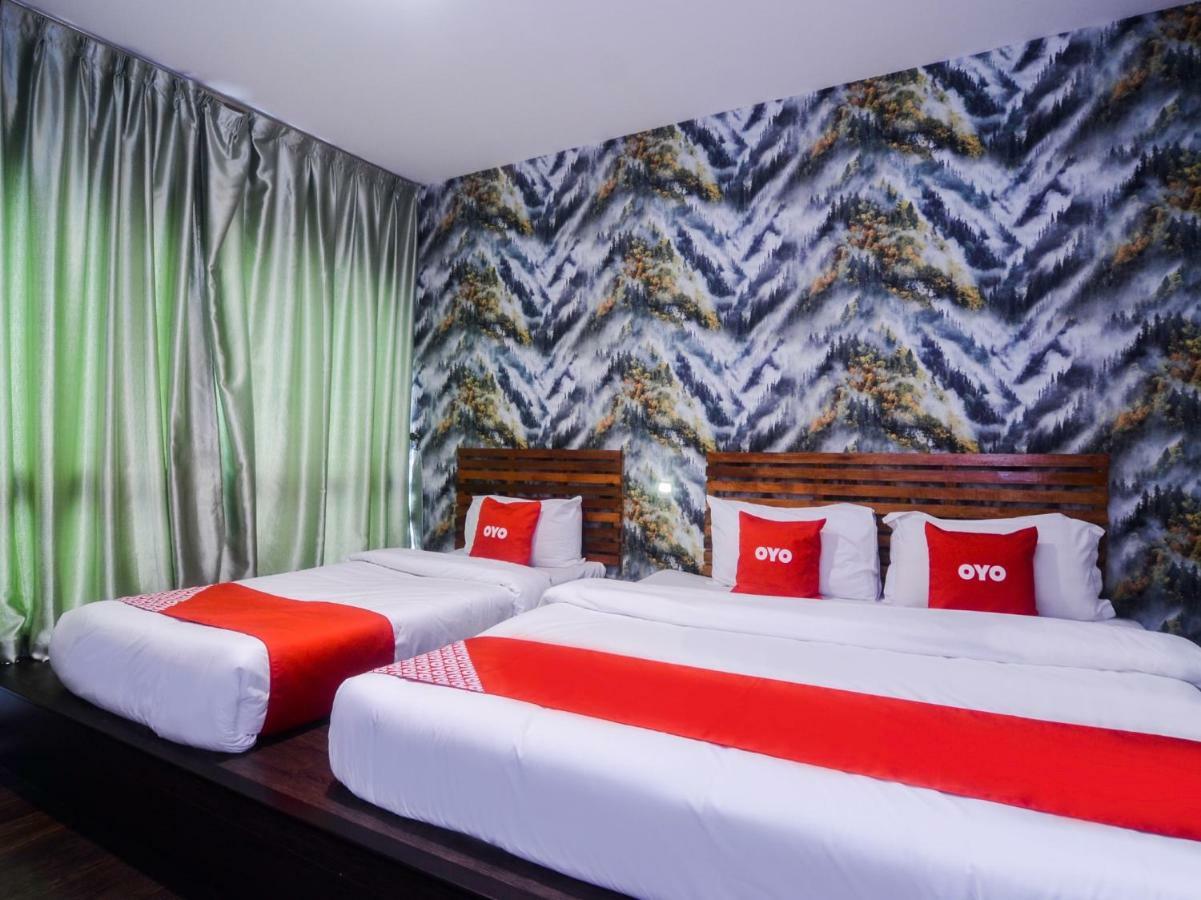 Oyo 1119 Memoire Express Hotel Kuching Dış mekan fotoğraf