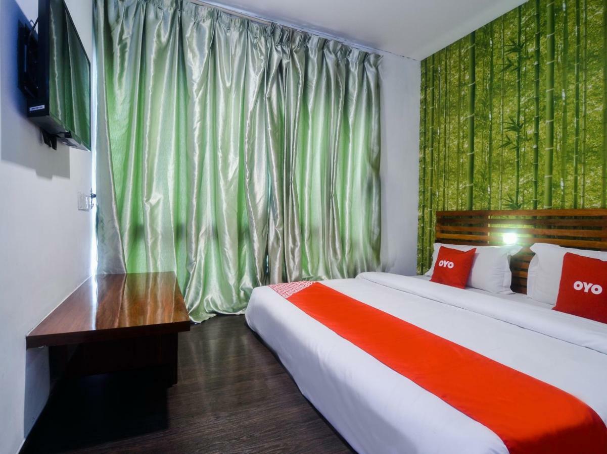 Oyo 1119 Memoire Express Hotel Kuching Dış mekan fotoğraf