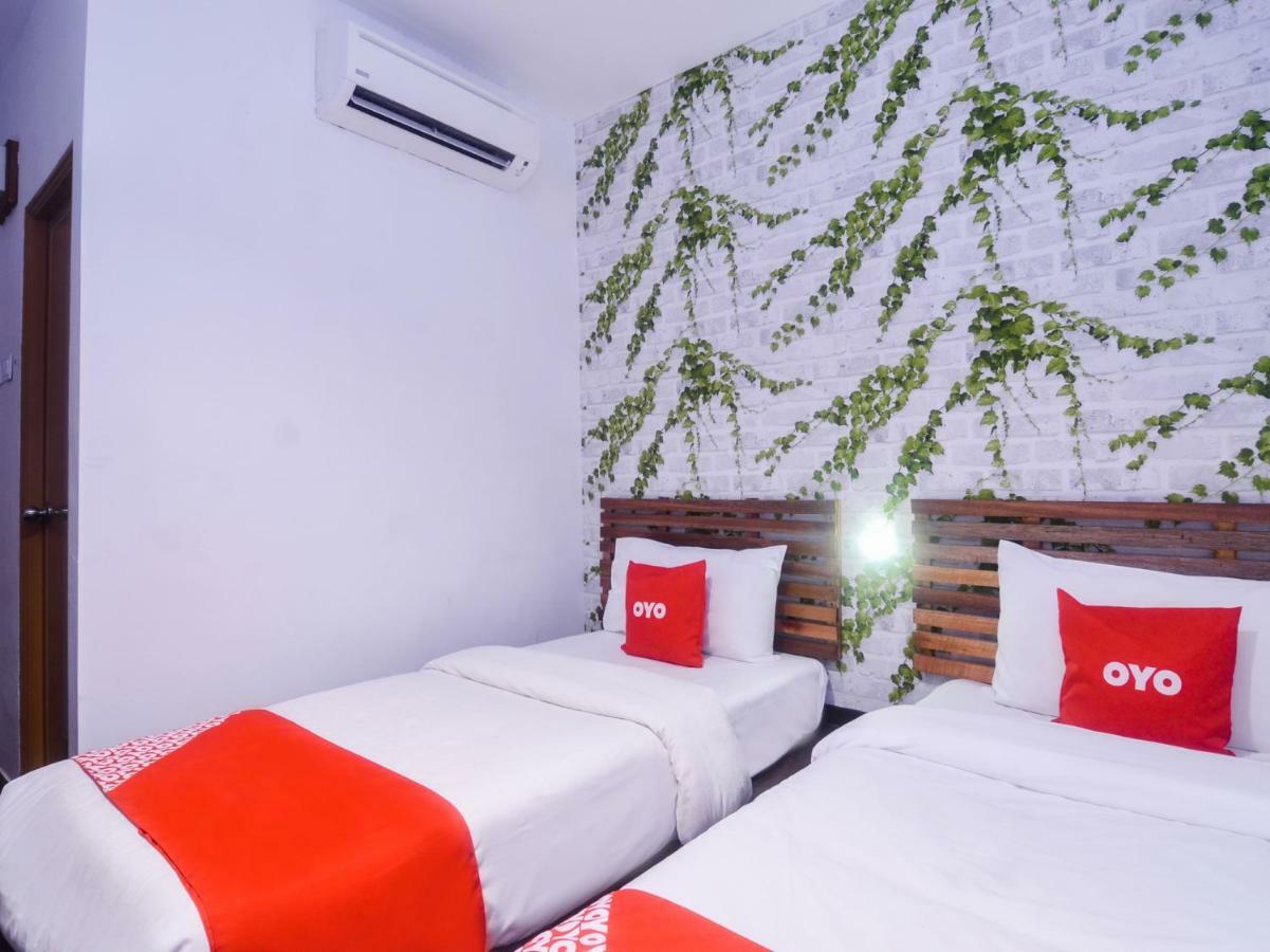 Oyo 1119 Memoire Express Hotel Kuching Dış mekan fotoğraf