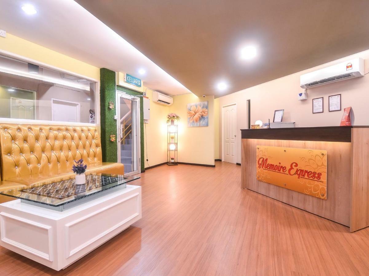 Oyo 1119 Memoire Express Hotel Kuching Dış mekan fotoğraf