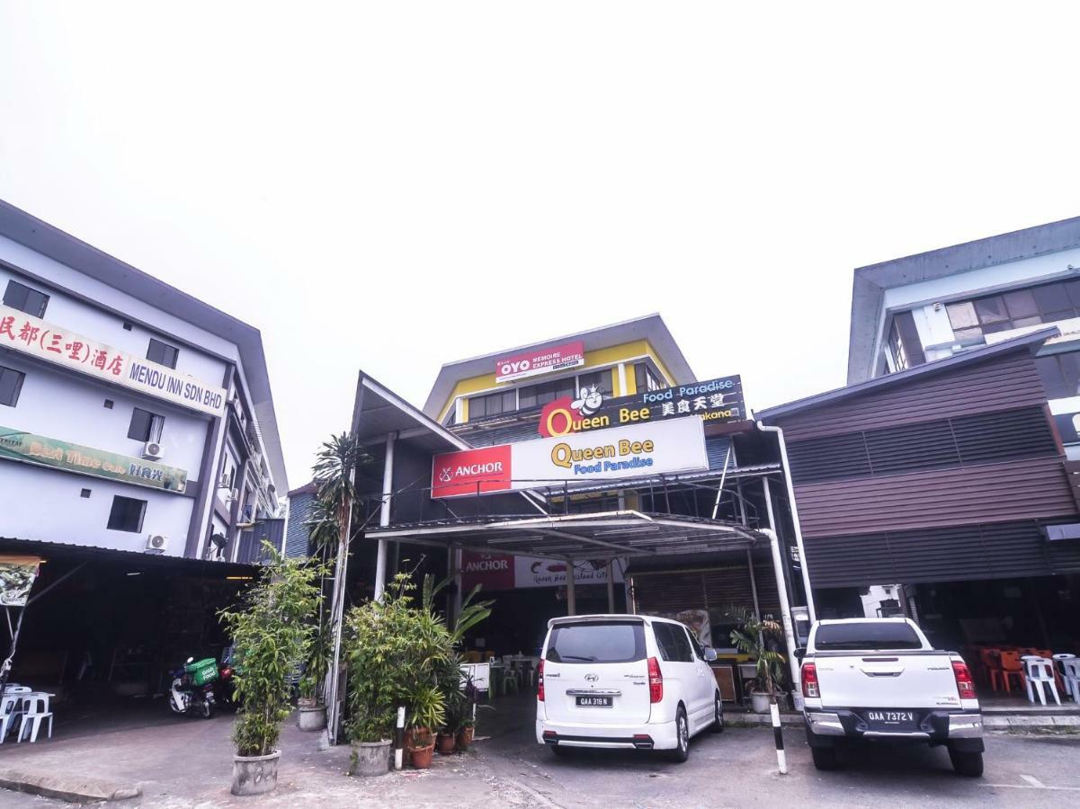 Oyo 1119 Memoire Express Hotel Kuching Dış mekan fotoğraf