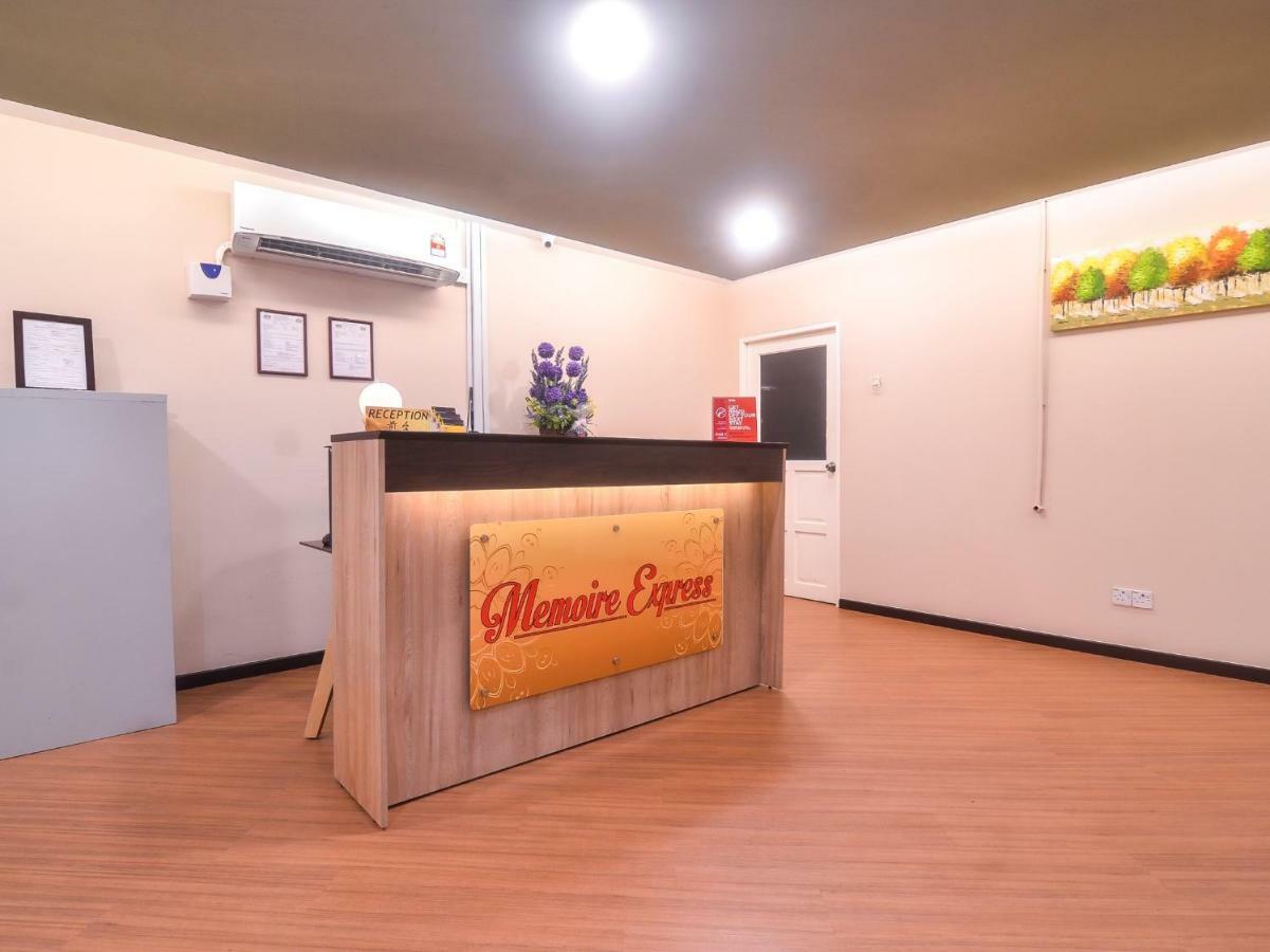 Oyo 1119 Memoire Express Hotel Kuching Dış mekan fotoğraf